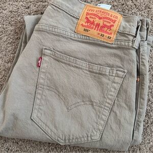 Levi's Men's 505 Jeans. Size 32x32